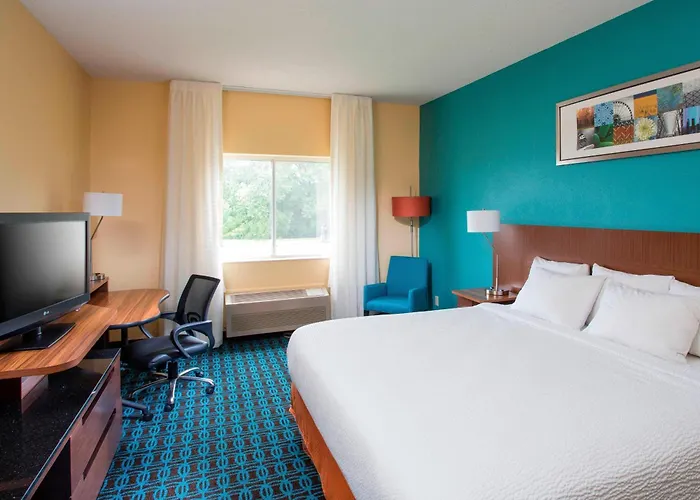 Fairfield Inn & Suites By Marriott Quincy