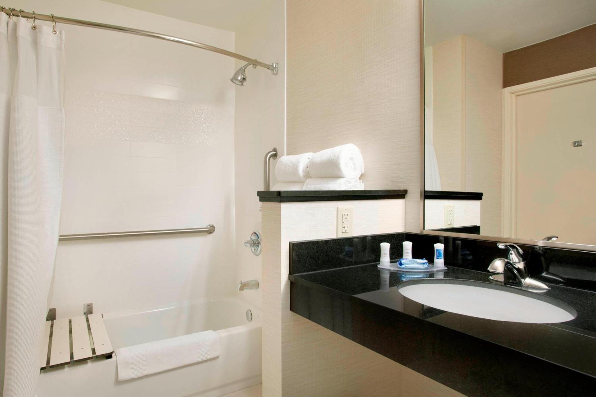 Fairfield & By Marriott Hotel 3*